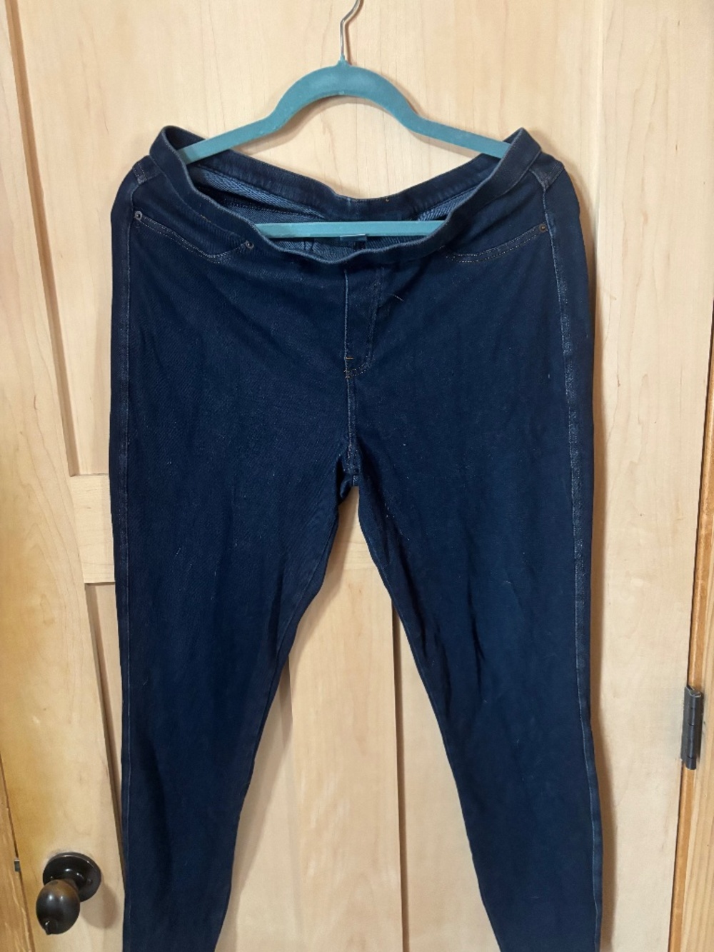 Vera Wang jeggings (large)